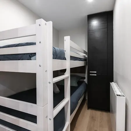 2 Avec Balcon Et Parking Apartmán