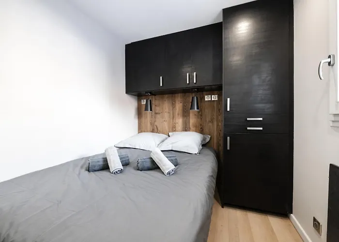 2 Avec Balcon Et Parking Apartment *